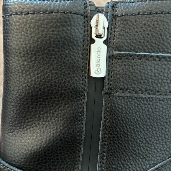 NWT Blondo waterproof Reno Black Leather Combat Boots Size 9.5 - Picture 9 of 10